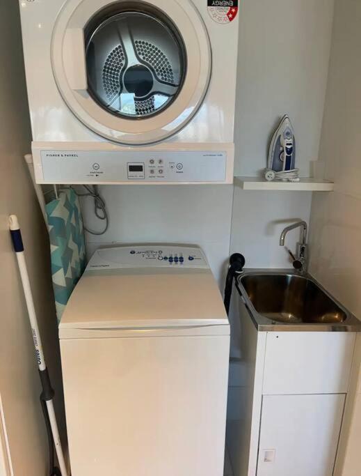 2 Bedroom Circle On Cavil