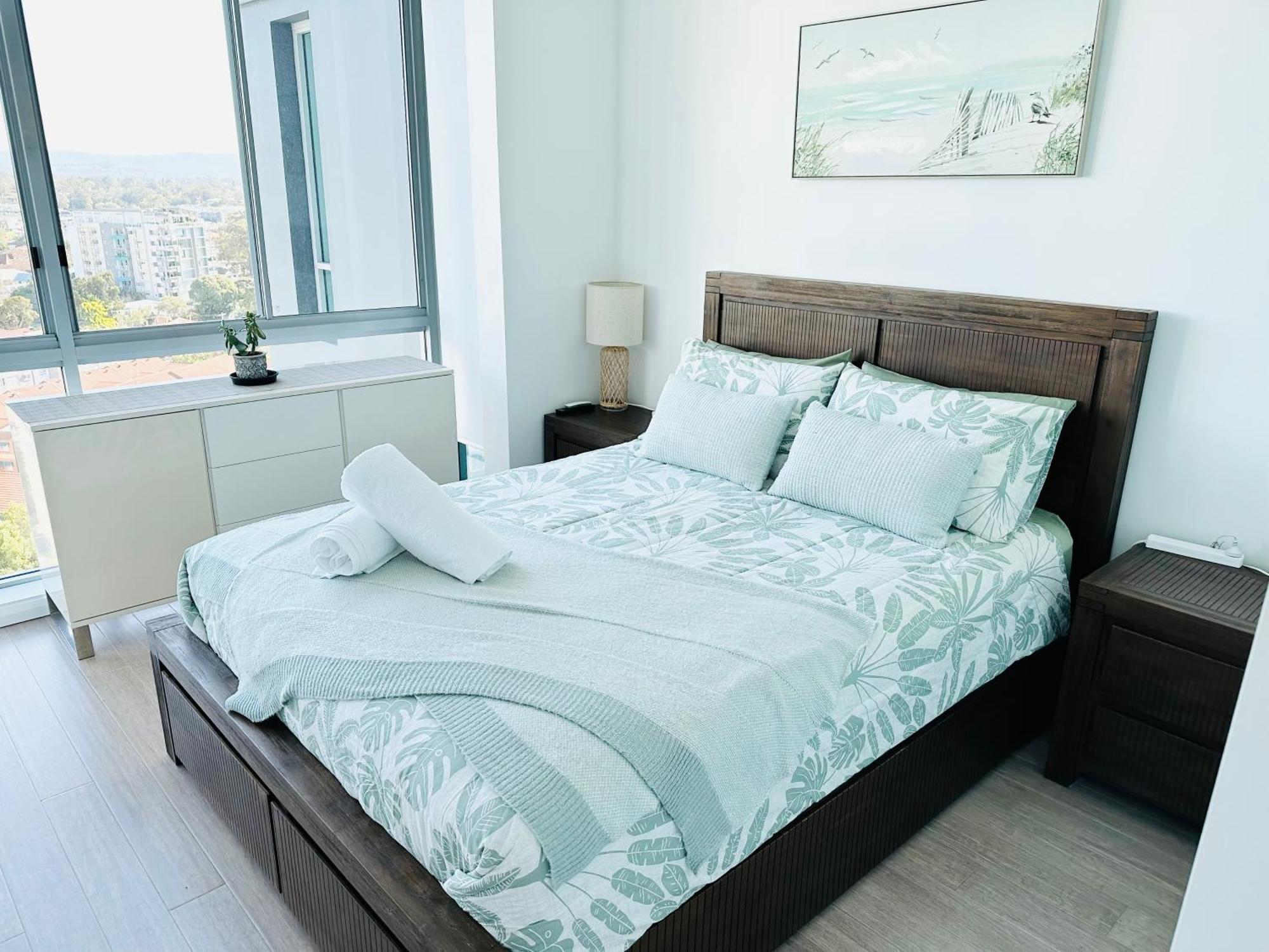 Modern With Great Amenities *