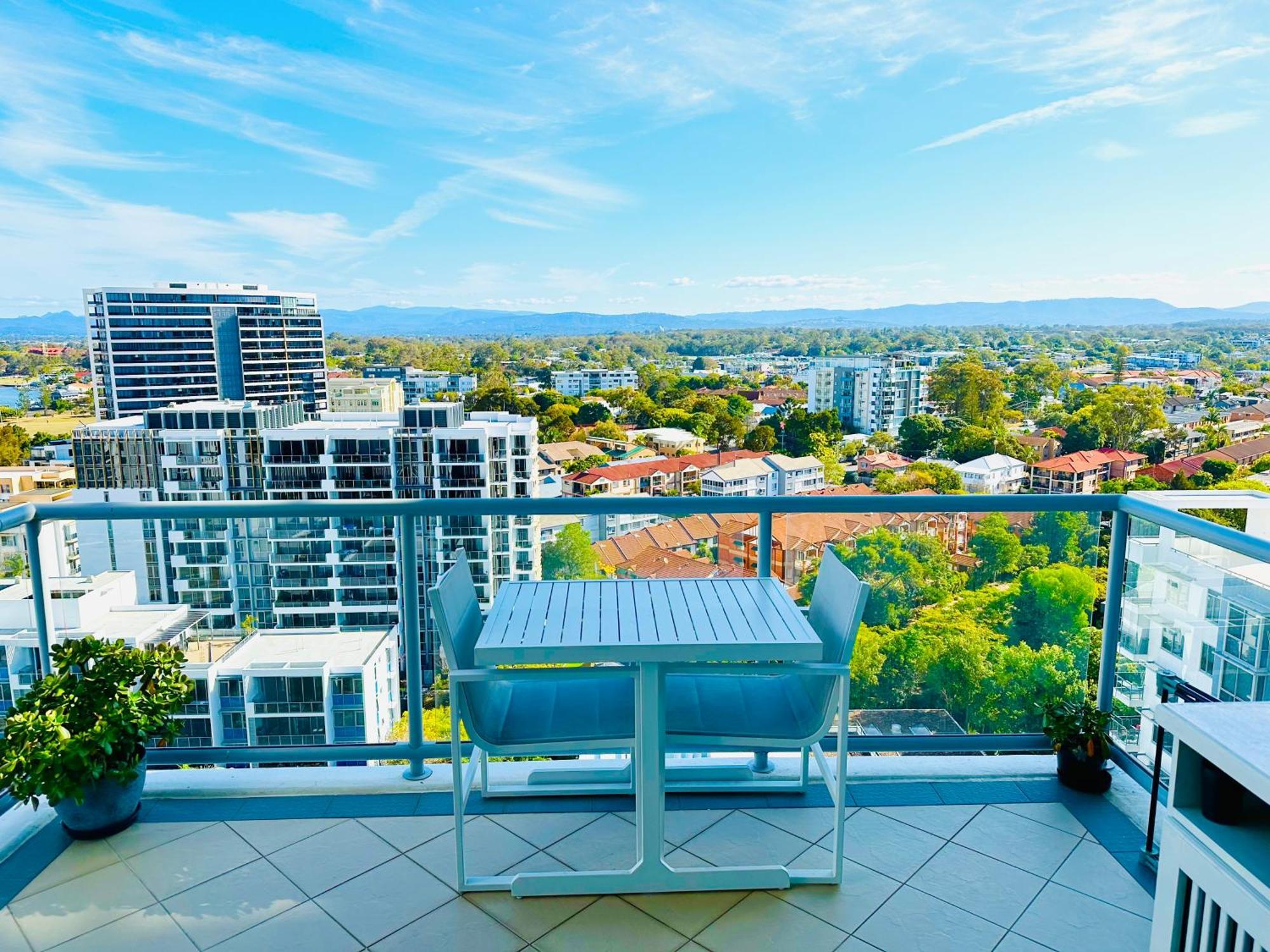 Apartment Modern With Great Amenities