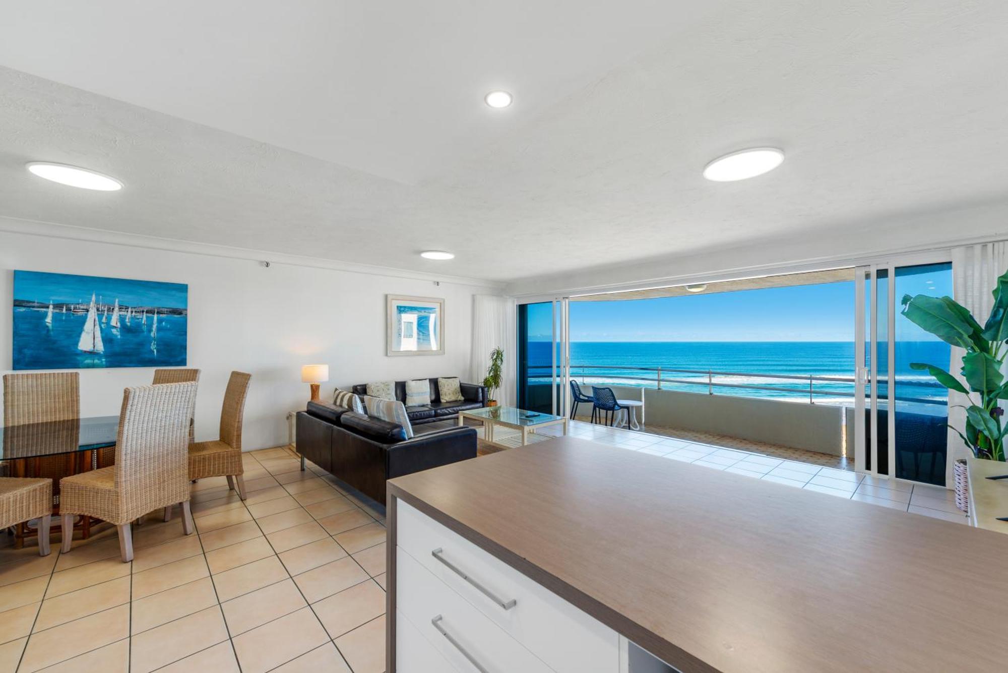 Aparthotel Zenith Ocean Front Gold Coast