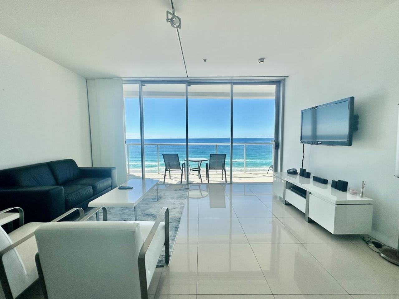 Beachfront On Oasis Centre, Air On Broadbeach 1503 * Gold Coast
