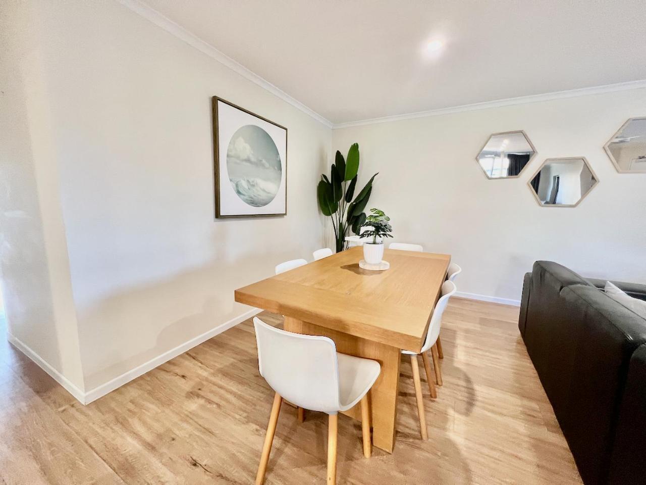 Diamond 70 * Gold Coast