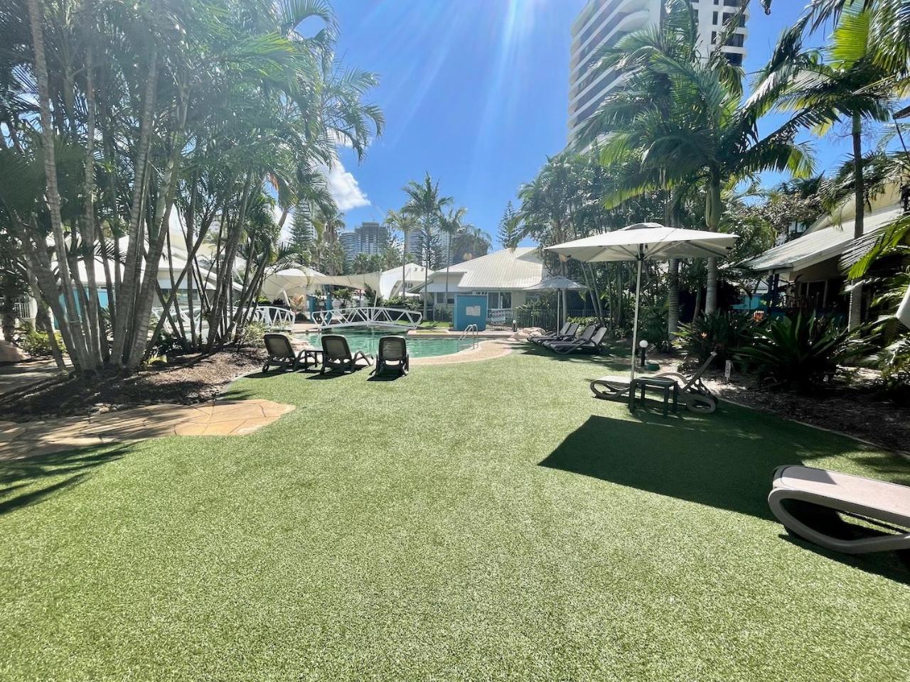 Diamond 70 * Gold Coast