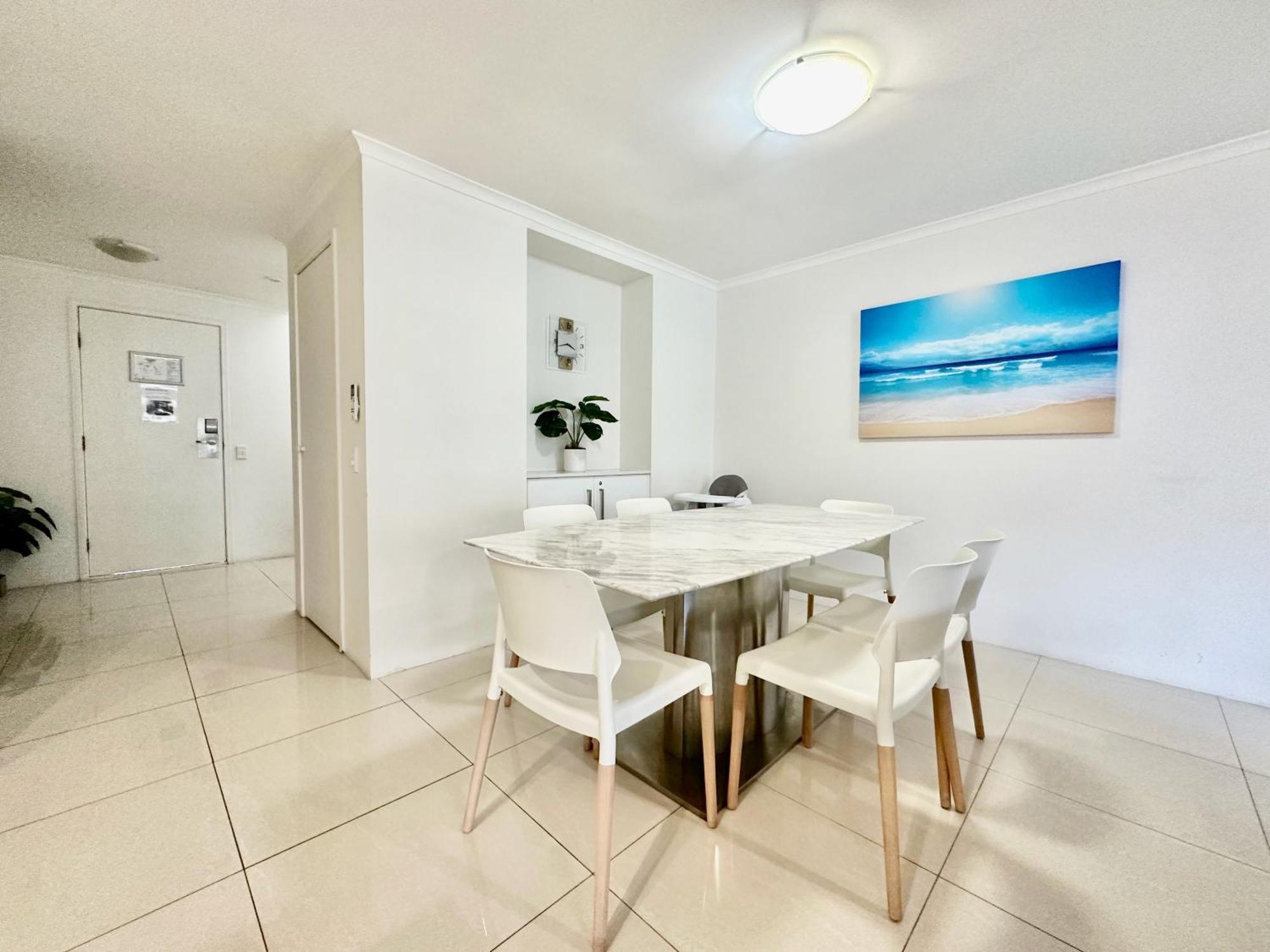 Diamond Poolside 44 Premium * Gold Coast