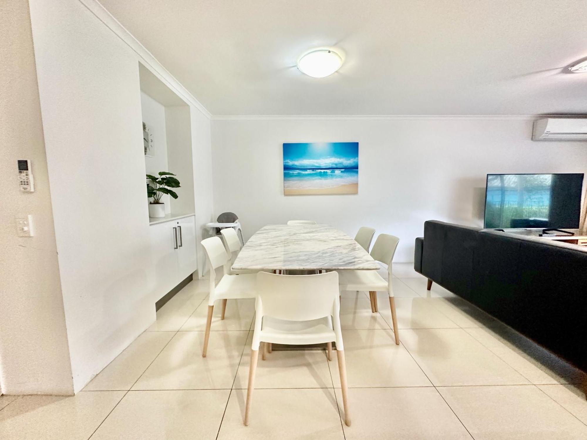 Diamond Poolside 44 Premium Gold Coast