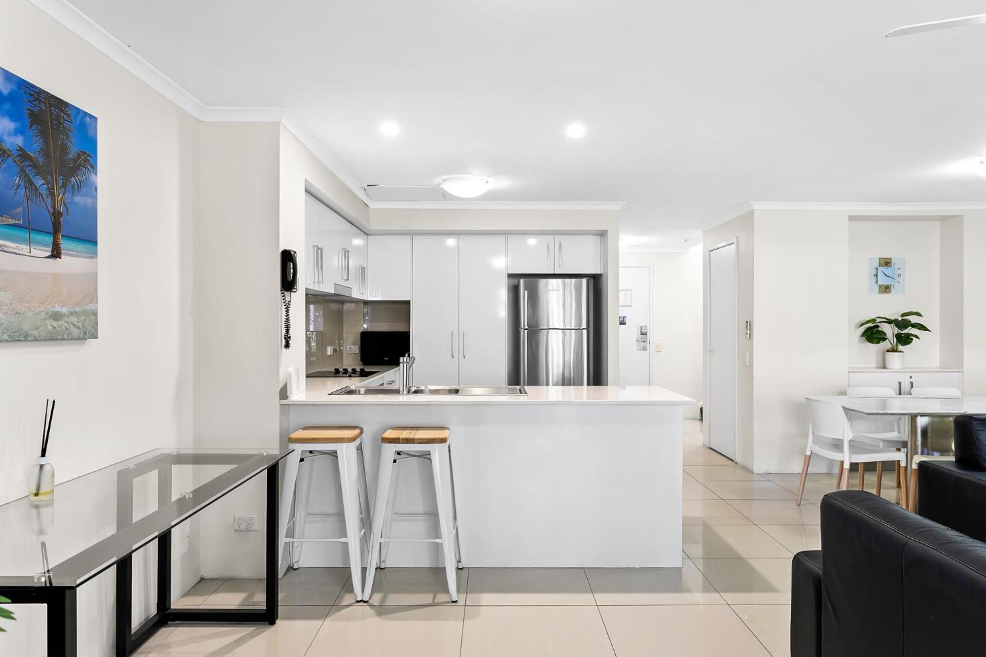 Diamond Poolside 44 Premium Apartment *
