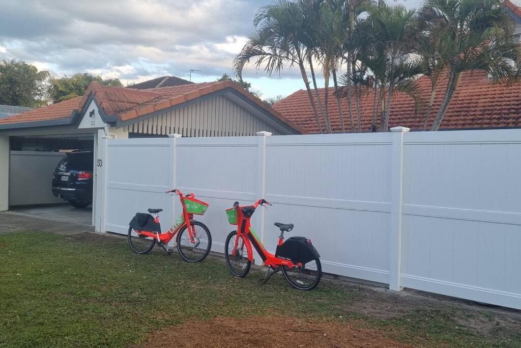 Fab 4brm With Pool A 18 Min Walk To Gold Coast