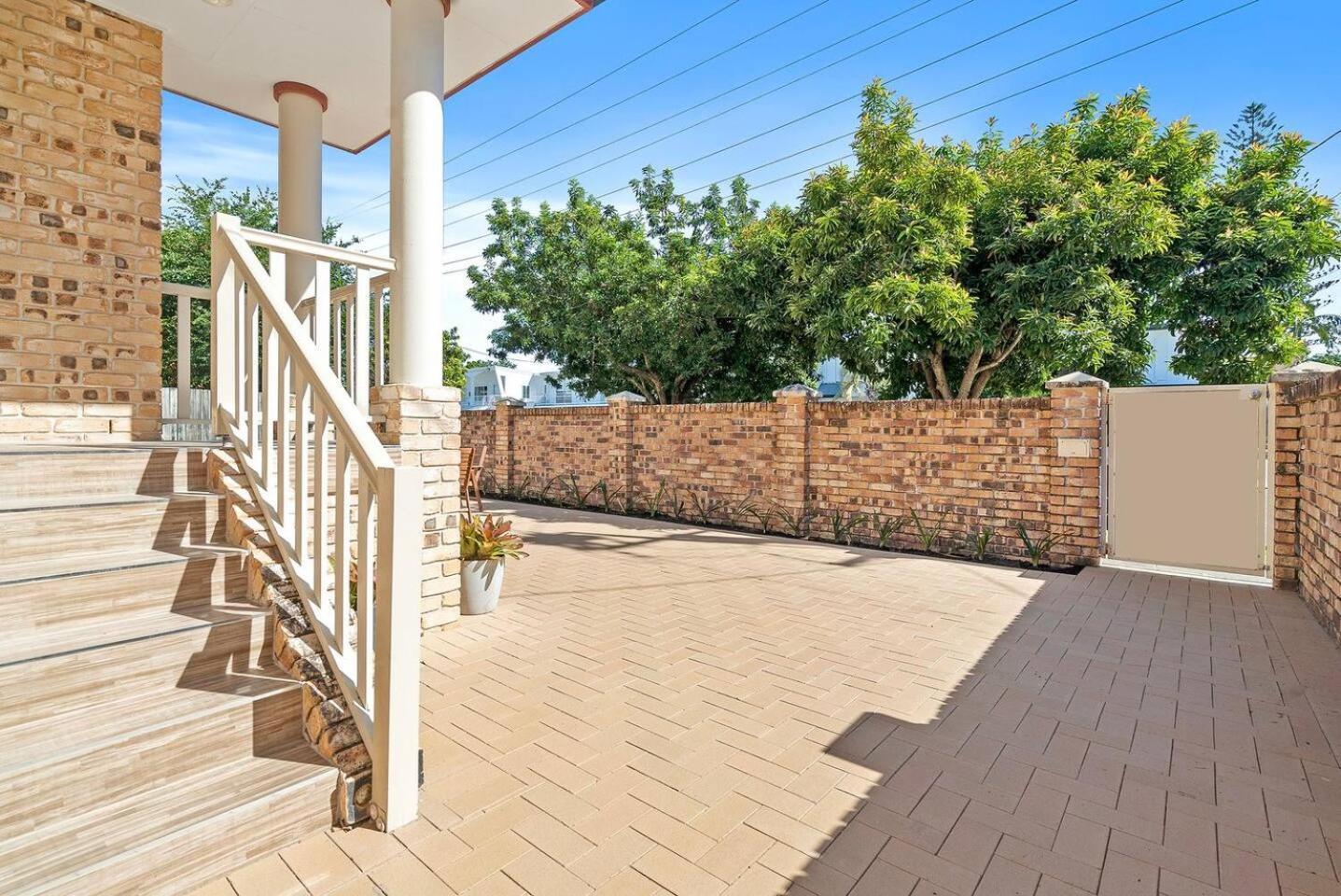 Surfers Enclave - A Spacious Family Apartamento