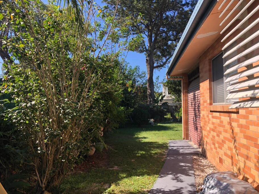 Bare Foot & Beachy On Binya! Pet Friendly House Gold Coast