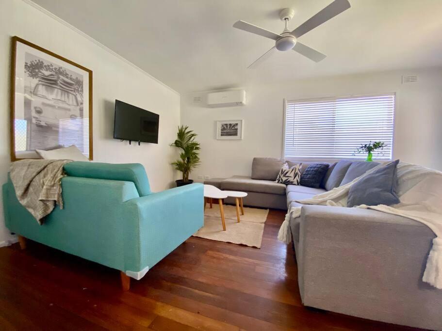 Holiday home Bare Foot & Beachy On Binya! Pet Friendly House Gold Coast