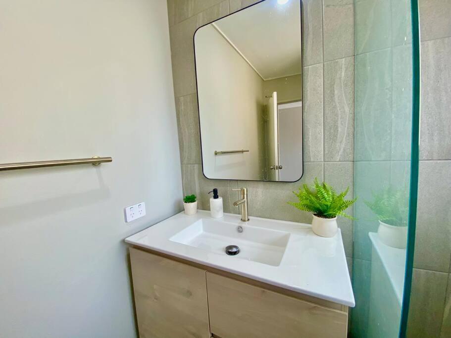 Burleigh Retreat Near Beach, Free Wi-fi Apartment Gold Coast