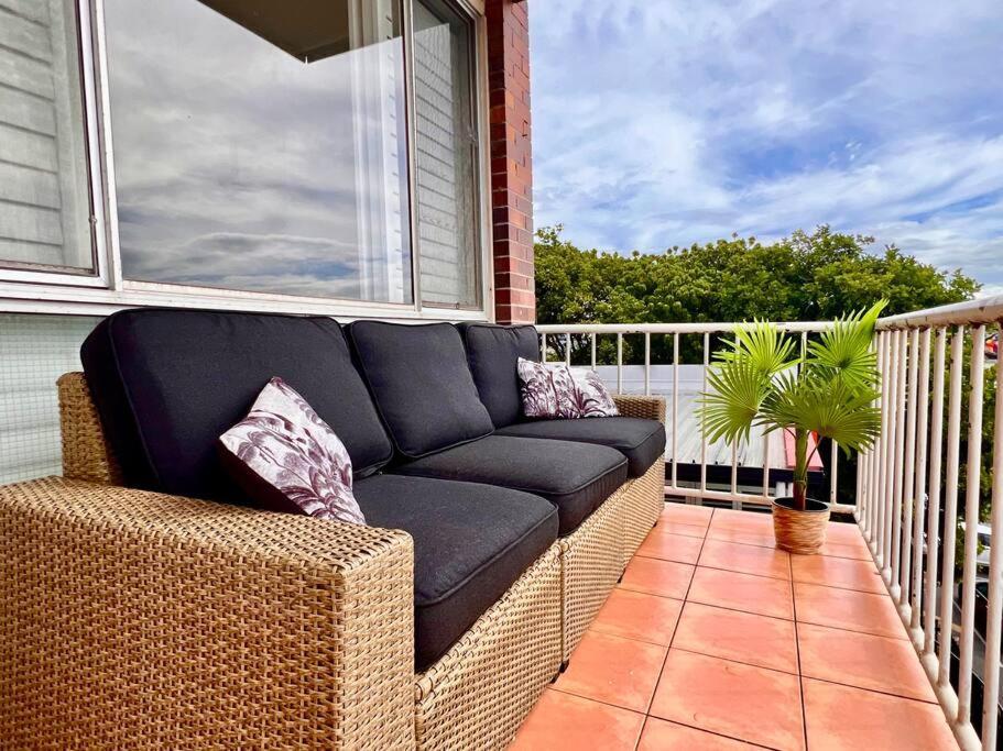 Burleigh Retreat Near Beach, Free Wi-fi * Gold Coast