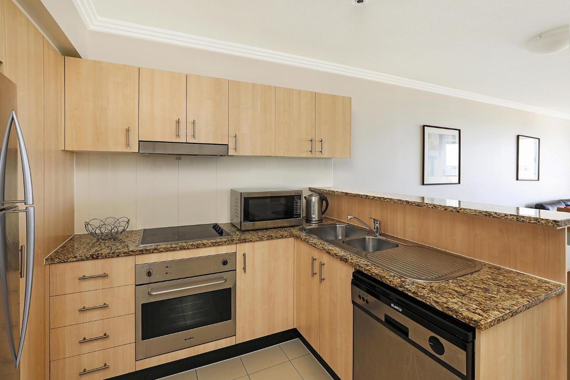 Aparthotel Aqualine On The Broadwater 4*