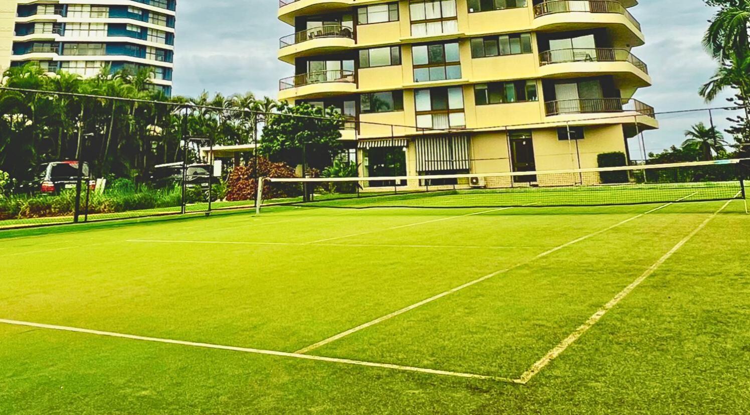 Broadwater Shores Waterfront Gold Coast