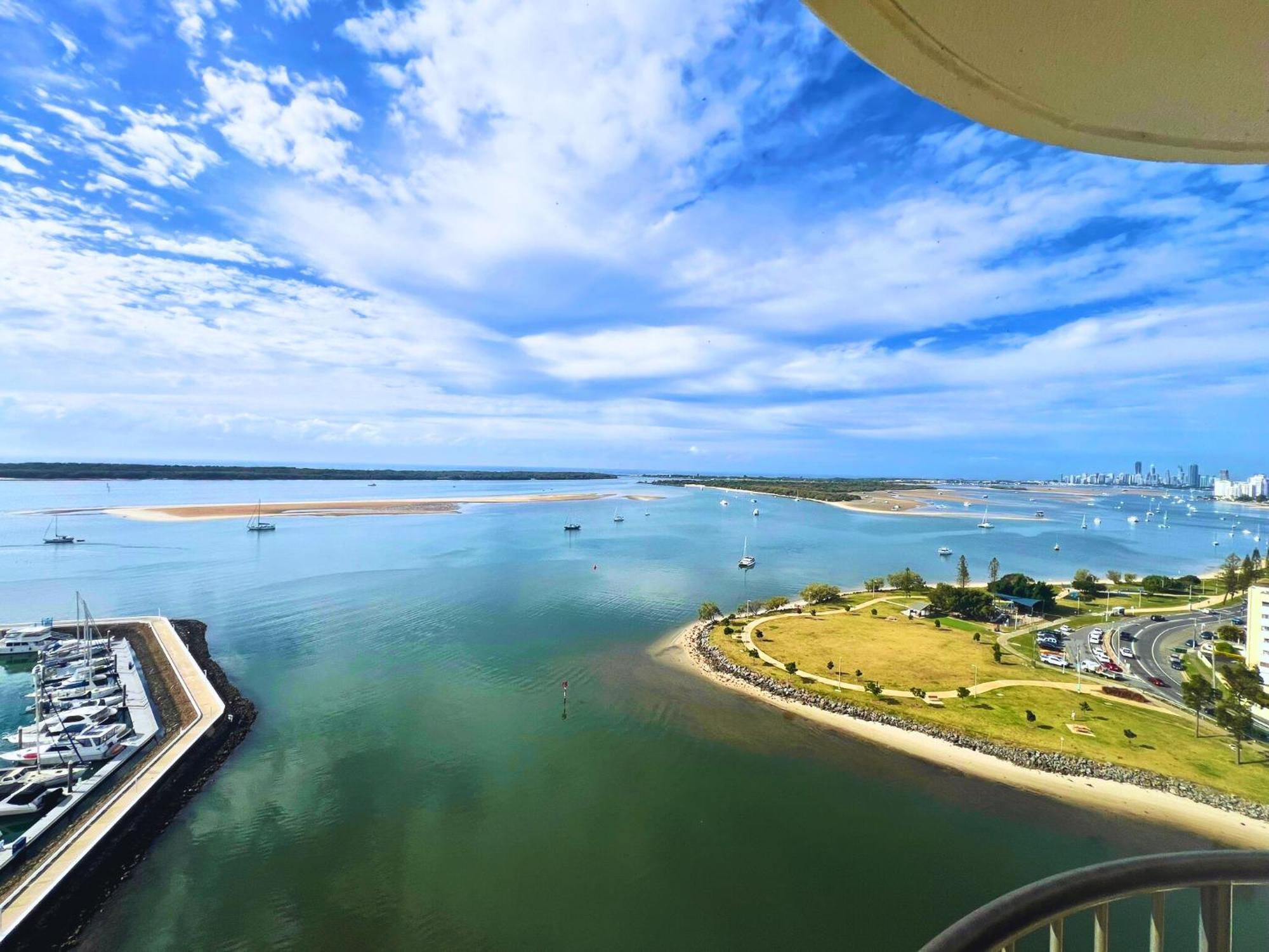 Aparthotel Broadwater Shores Waterfront