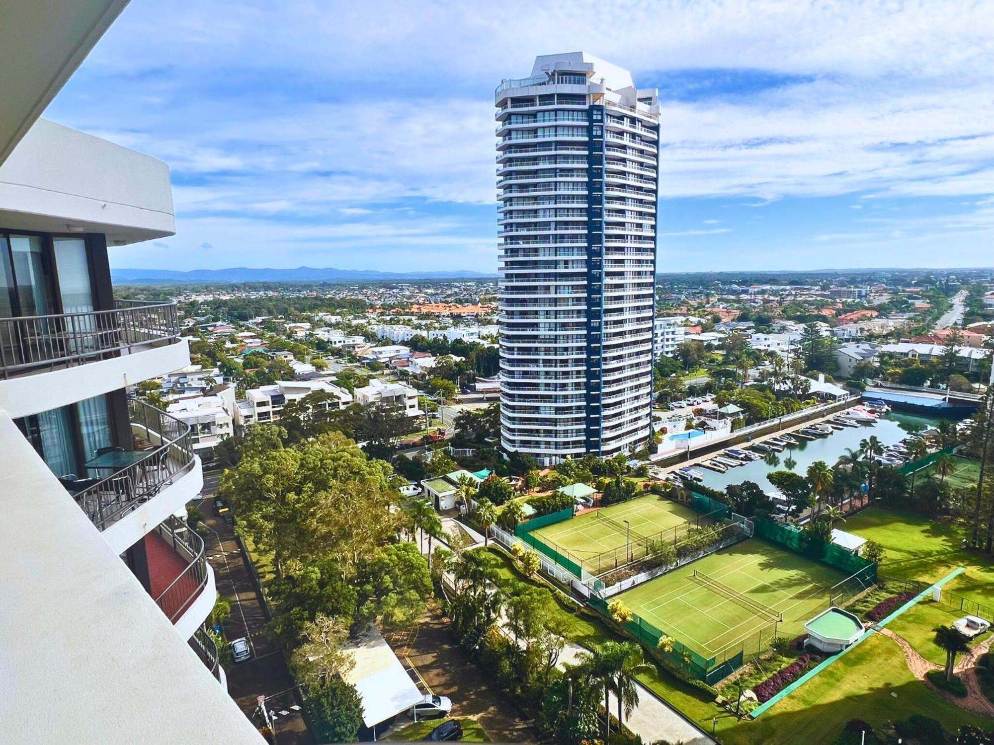 Aparthotel Broadwater Shores Waterfront 3*