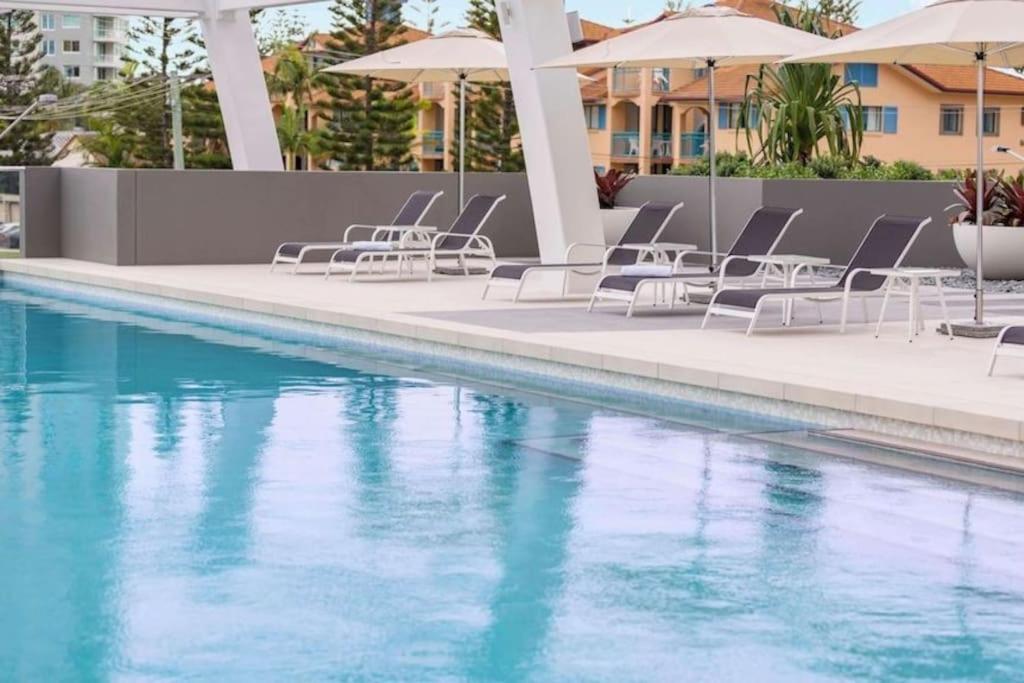2-br River View * Gold Coast