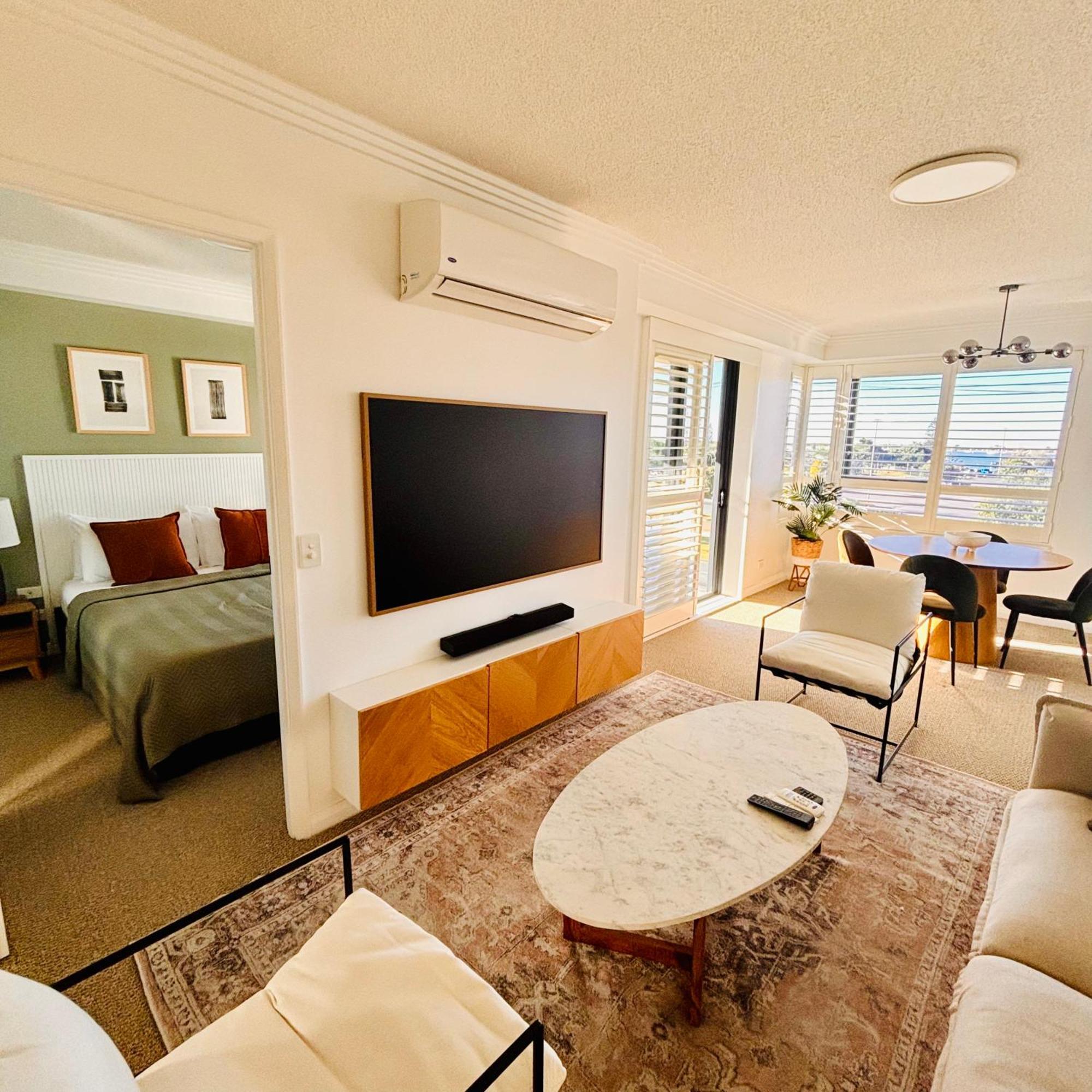 Aparthotel Aqualine On The Broadwater Gold Coast
