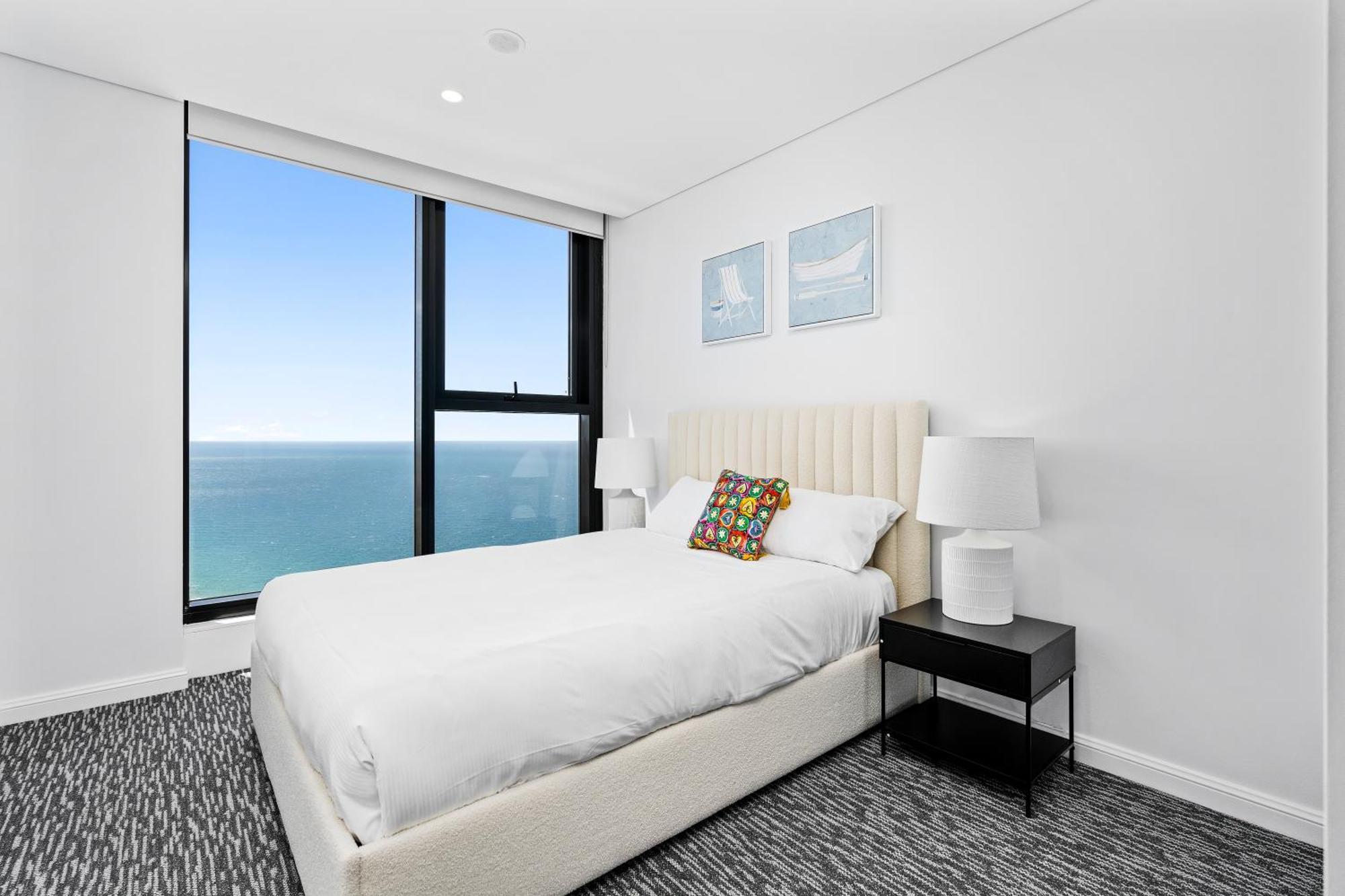Apartment Surfers Paradise New Beachfront Gold Coast