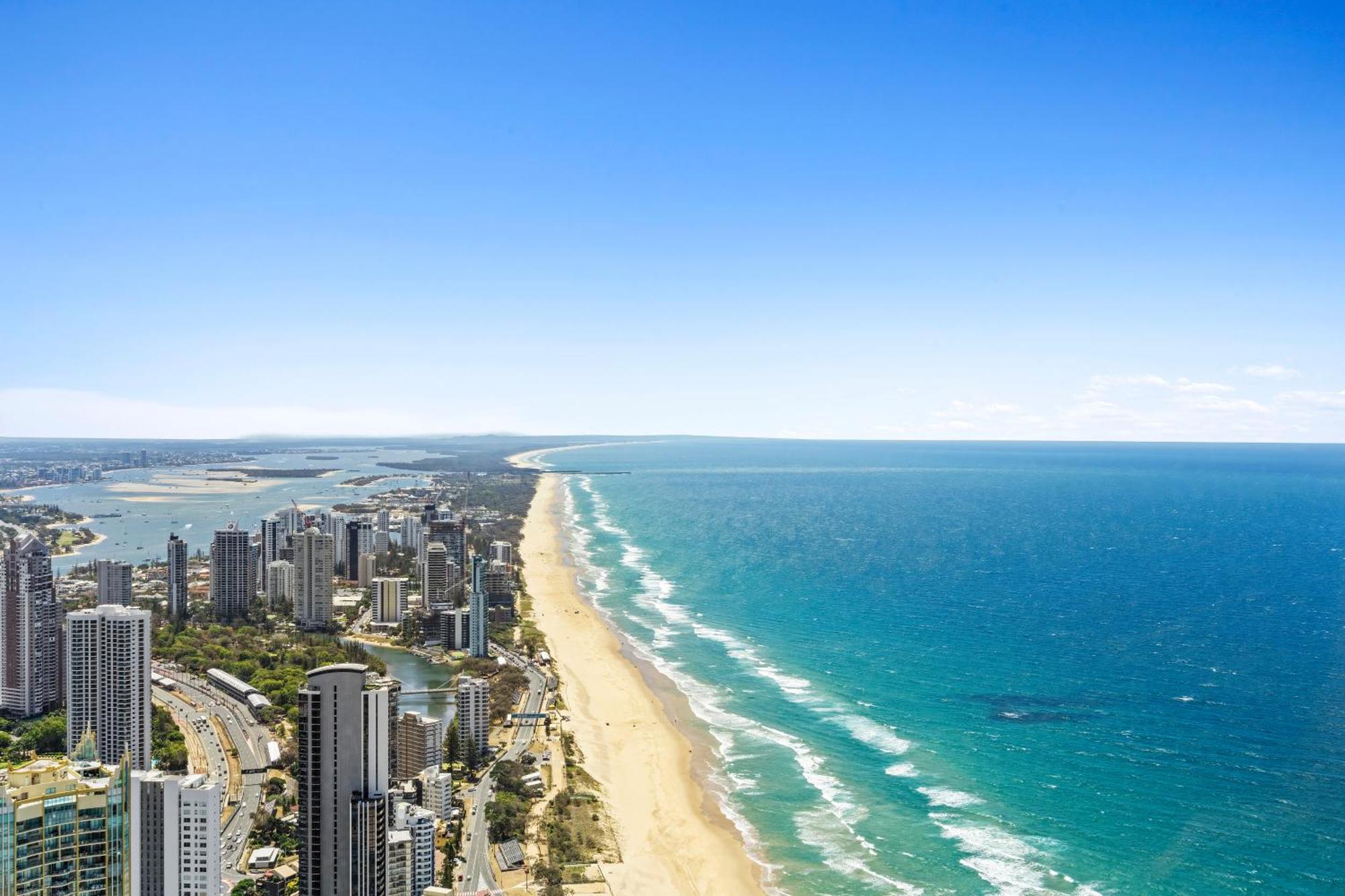 Apartment Surfers Paradise New Beachfront *