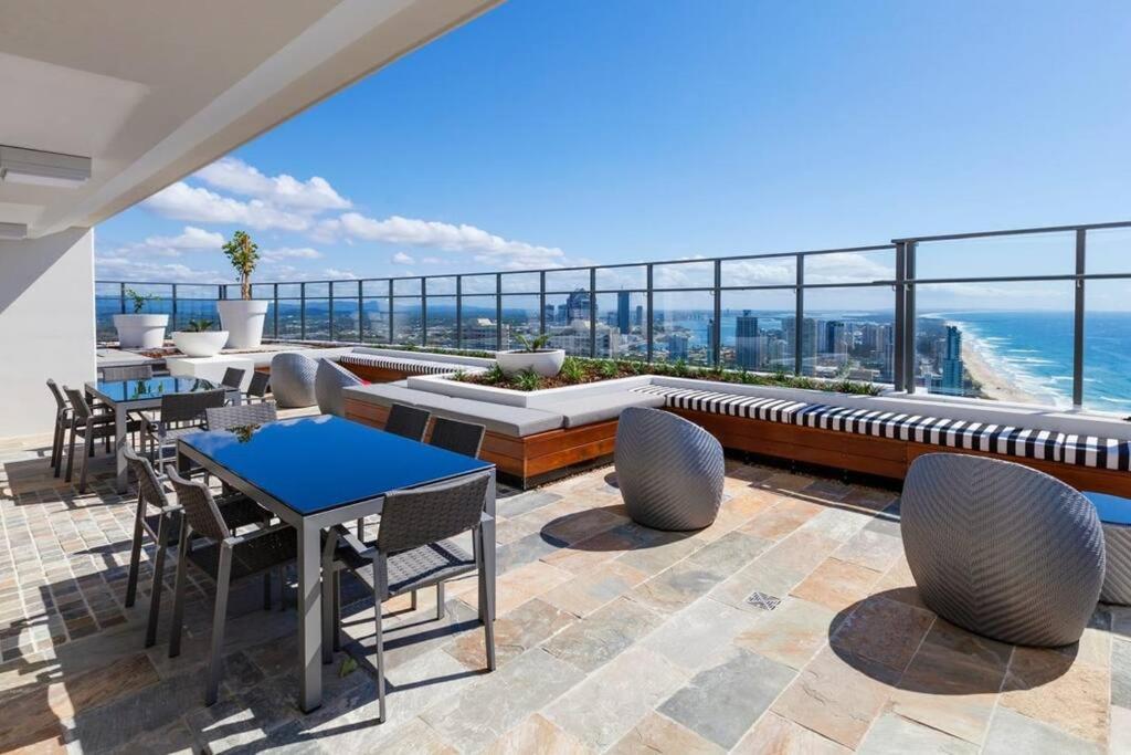 Amazing Ocean View In Surfers Paradise Apartment Gold Coast