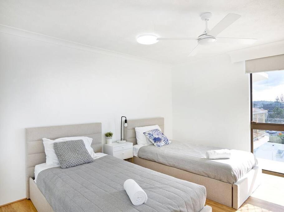 Palm Side 2 Bedroom Apartment *