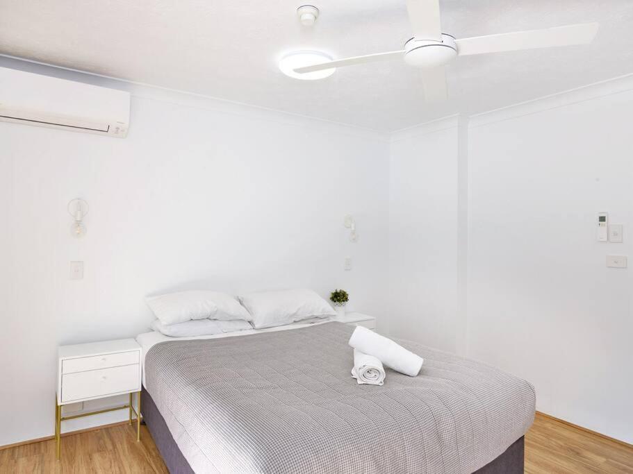 Apartment Palm Side 2 Bedroom Gold Coast