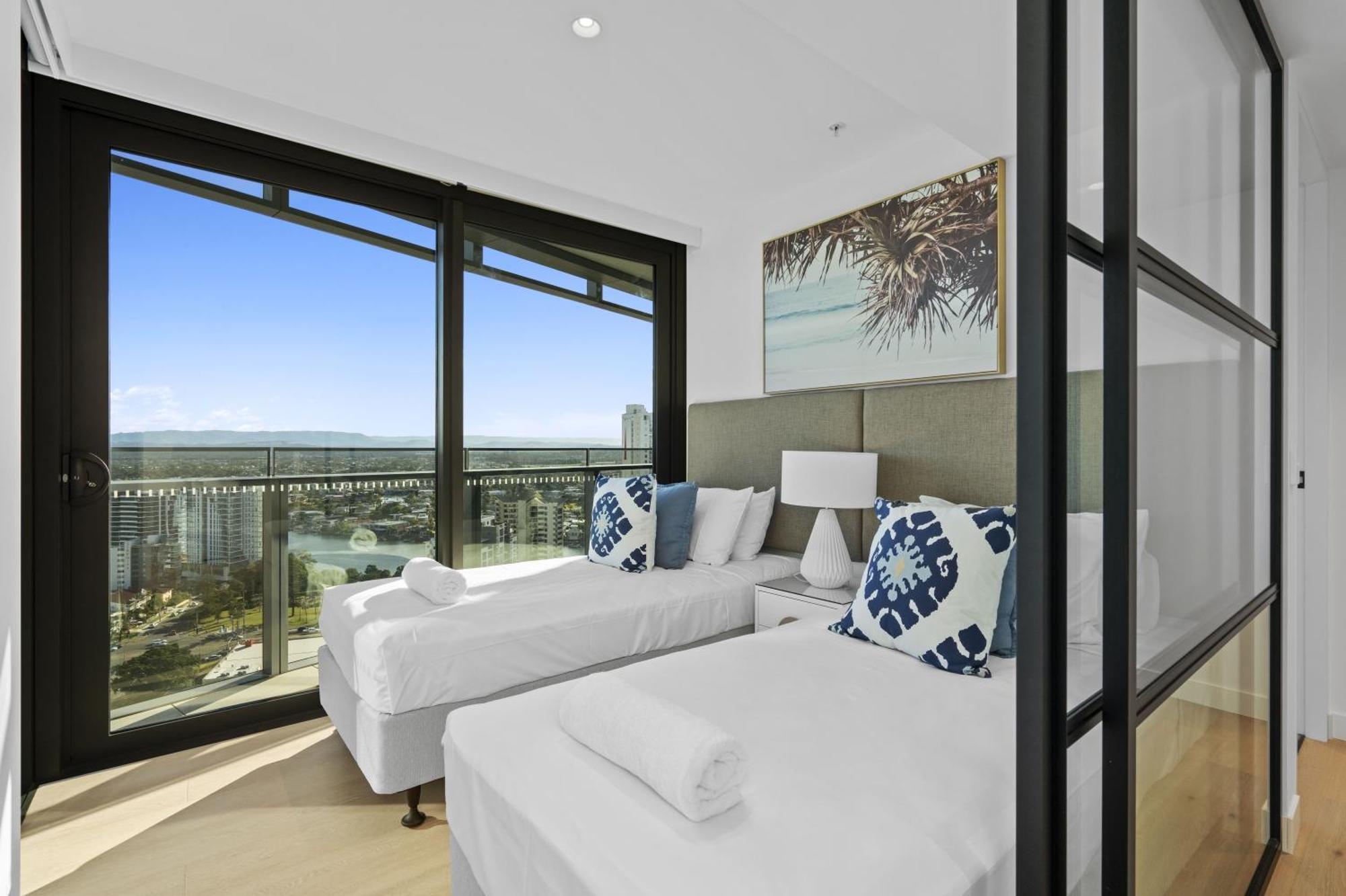 Luxury Units At The Jewel Residences - Q