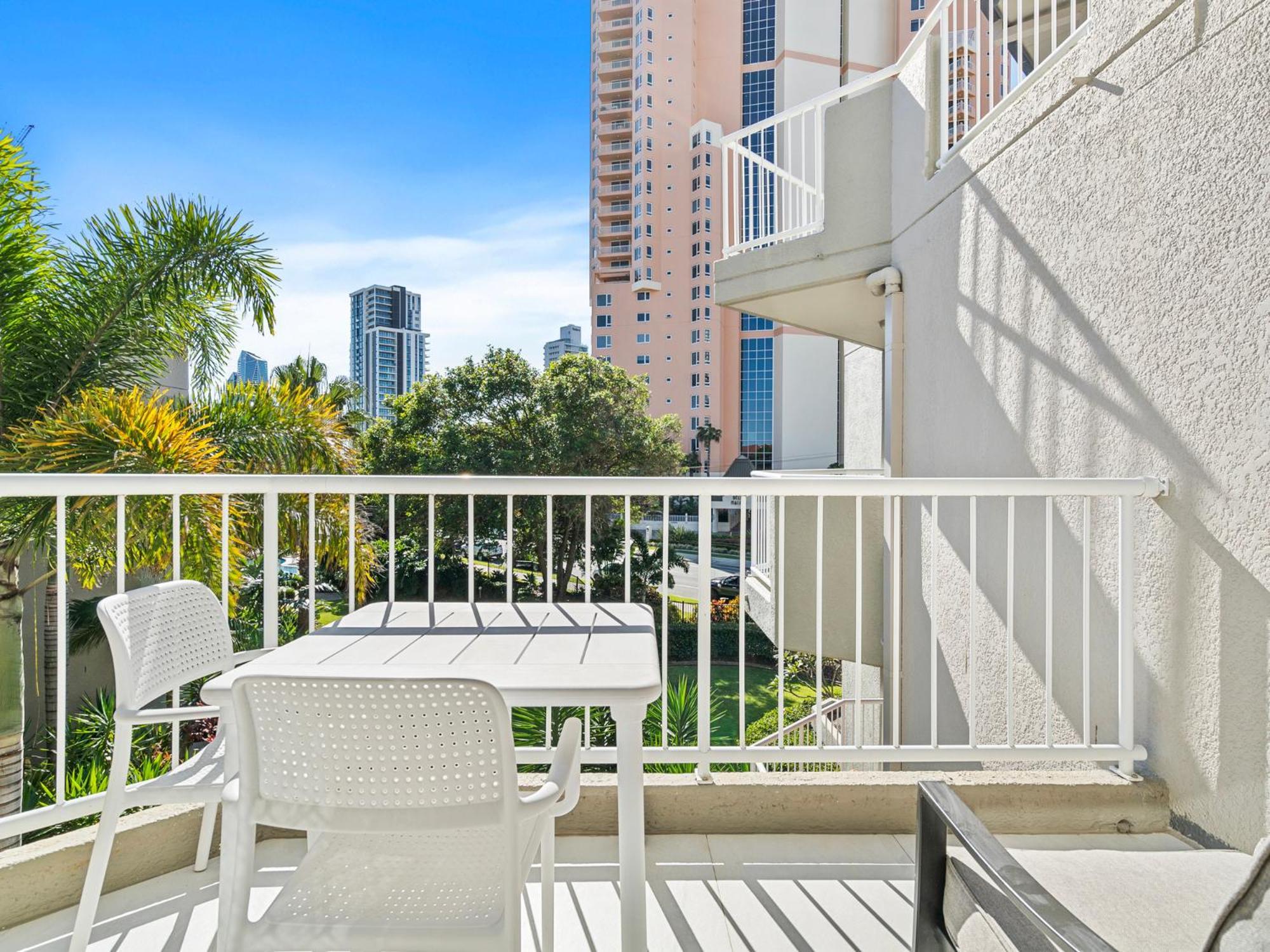 Markham Court 3*