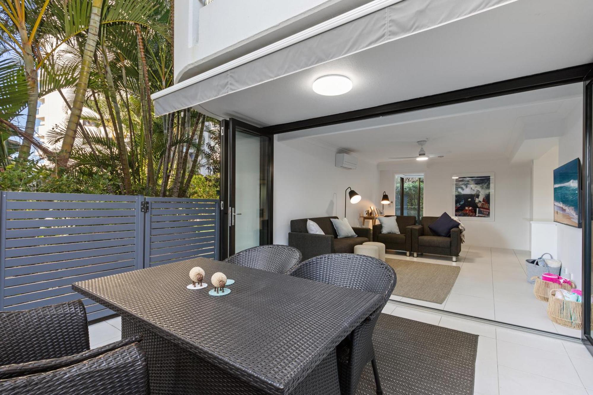 Pacific Broadbeach 4*