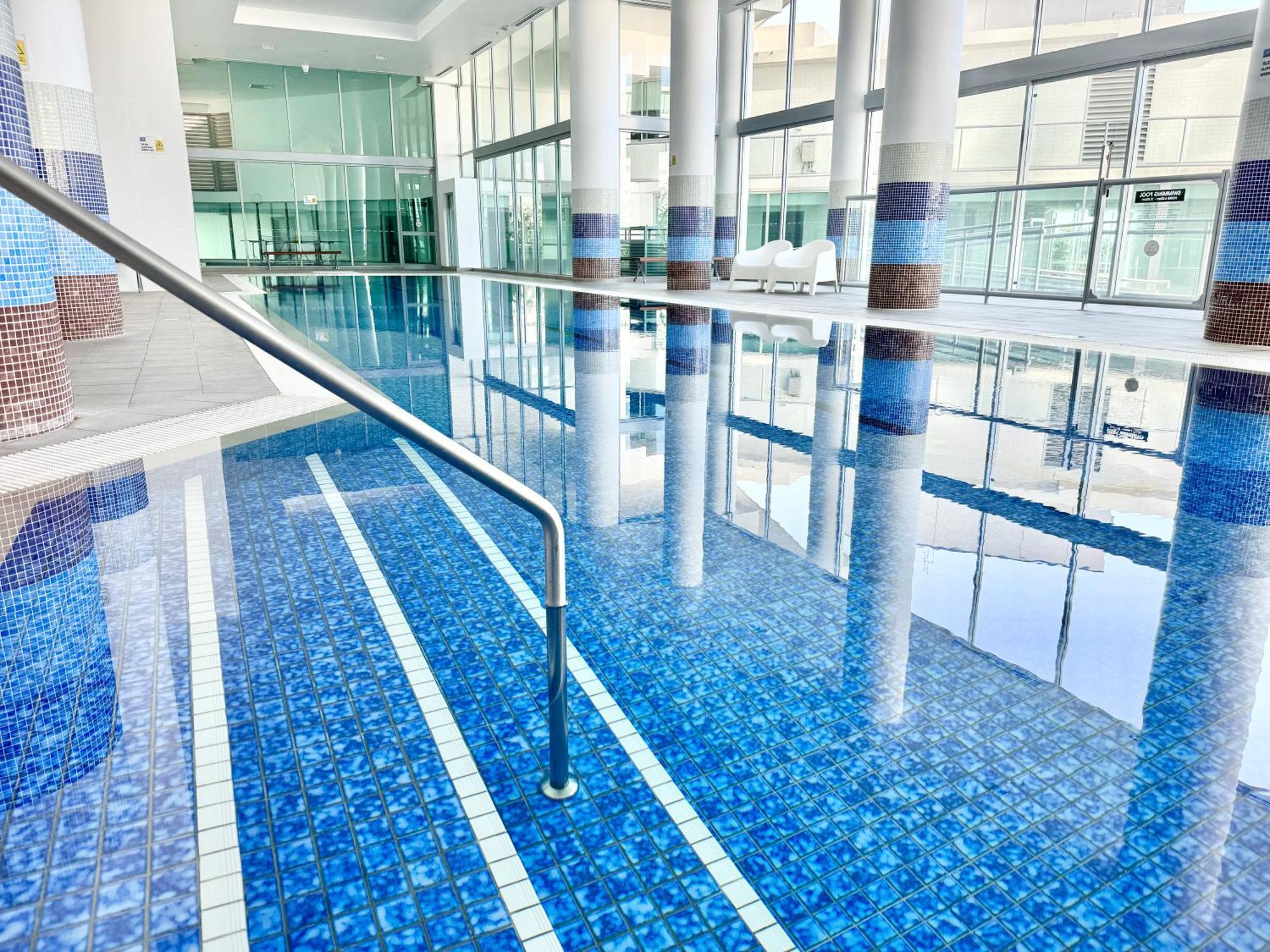 Modern 2 Bedroom Apt Near Tram & Ocean Apartment