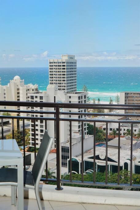 Apartment Bliss At The Towers - Surfers Central! Gold Coast