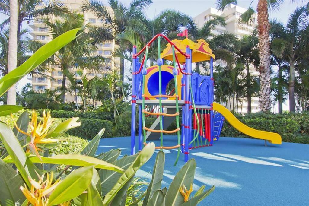 Bliss At The Towers - Surfers Central! * Gold Coast