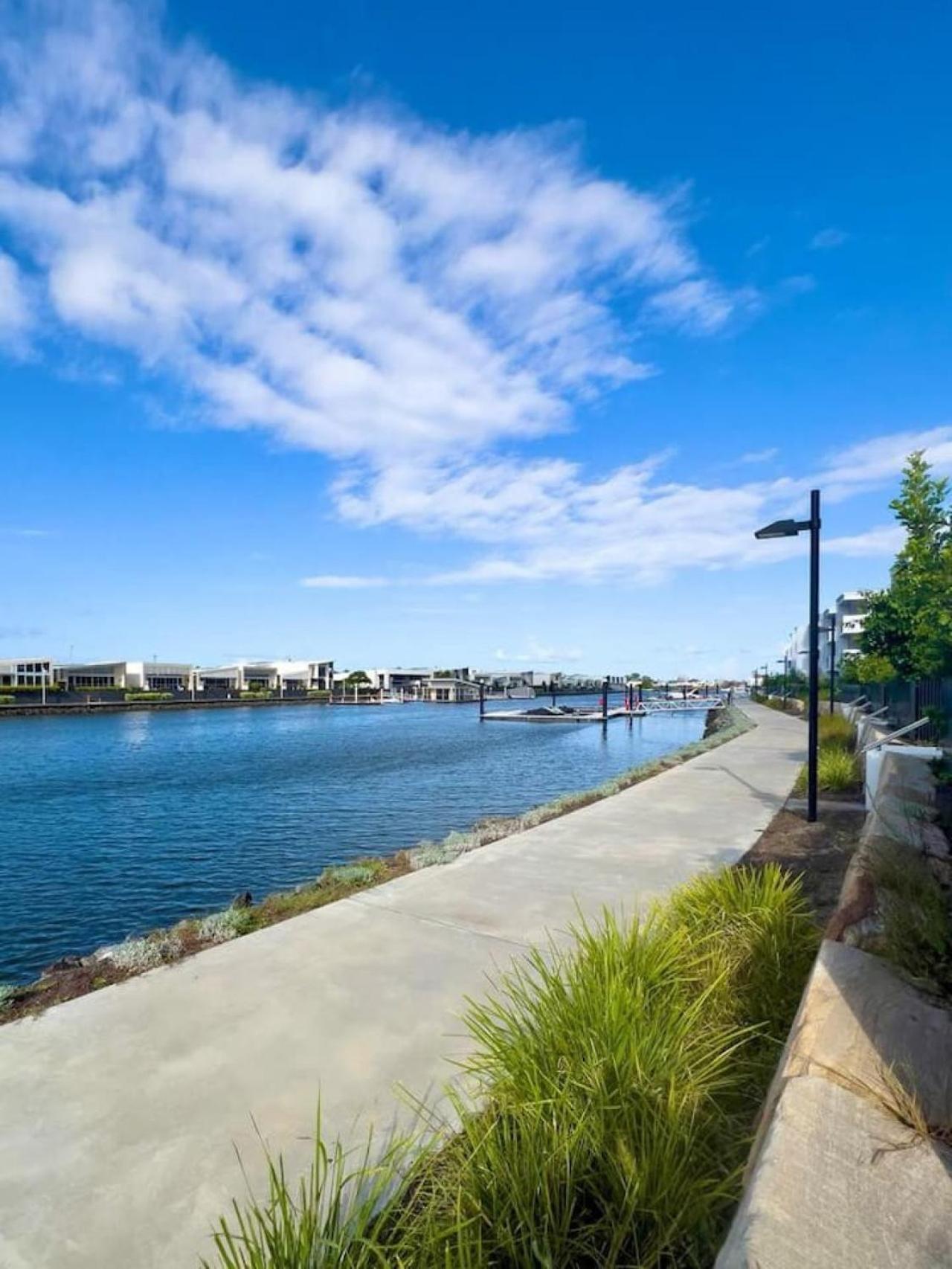 Tranquil Waterside Elegance