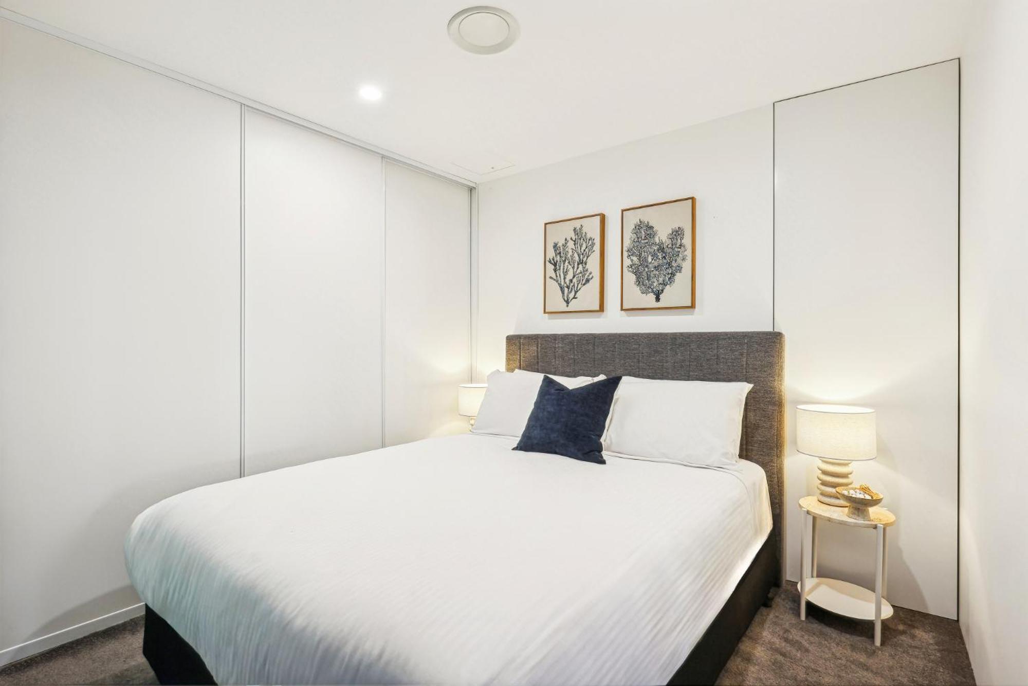 Apartment Circle On Cavill Luxe 2-bed With Views & Pool Gold Coast
