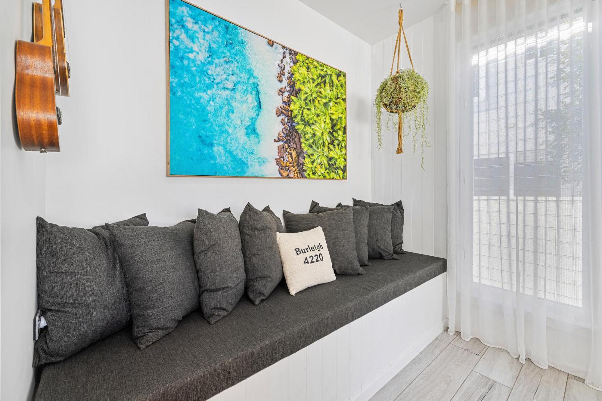 Holiday home Burleigh Waters *