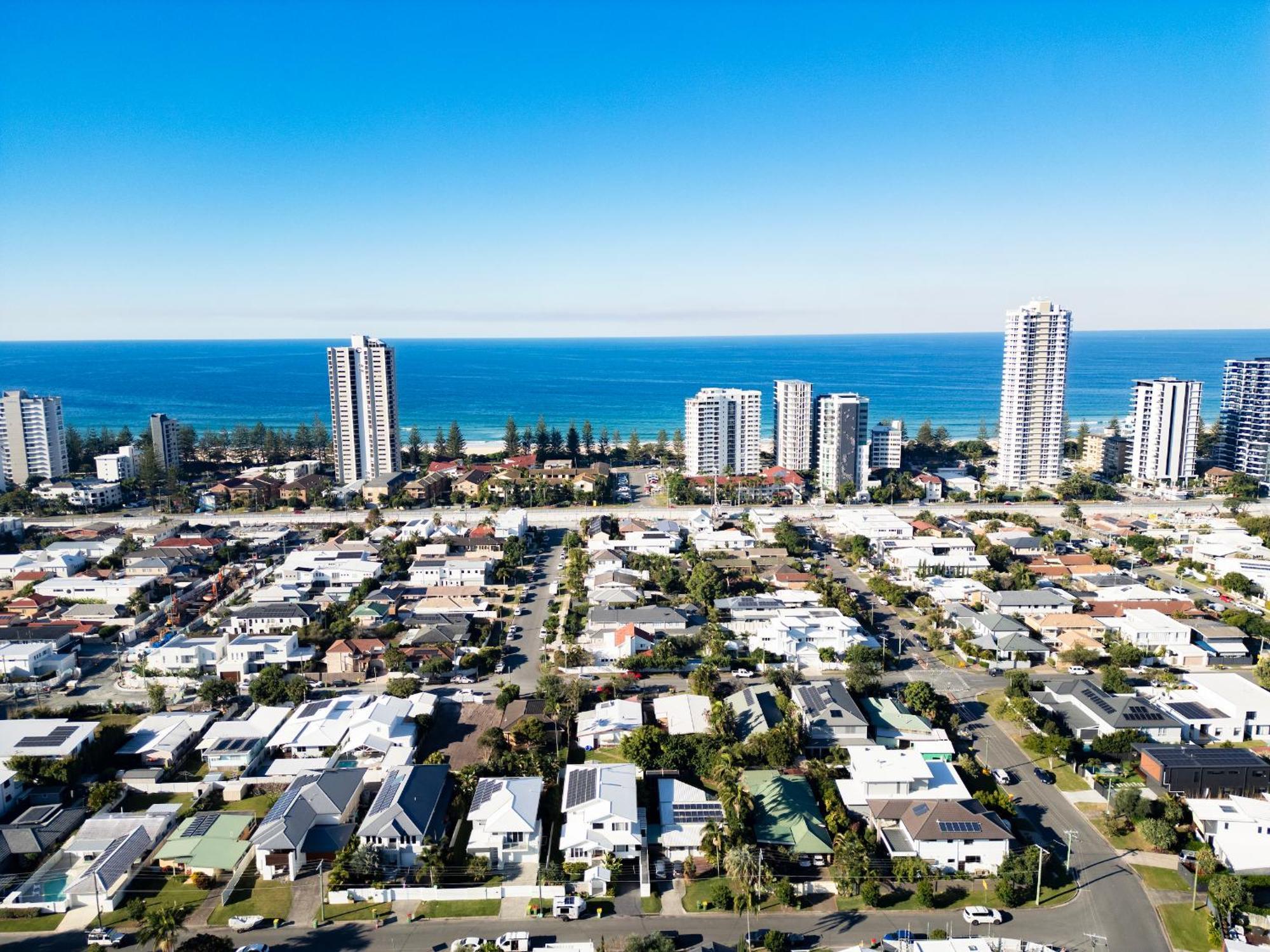 Burleigh Waters Holiday home *