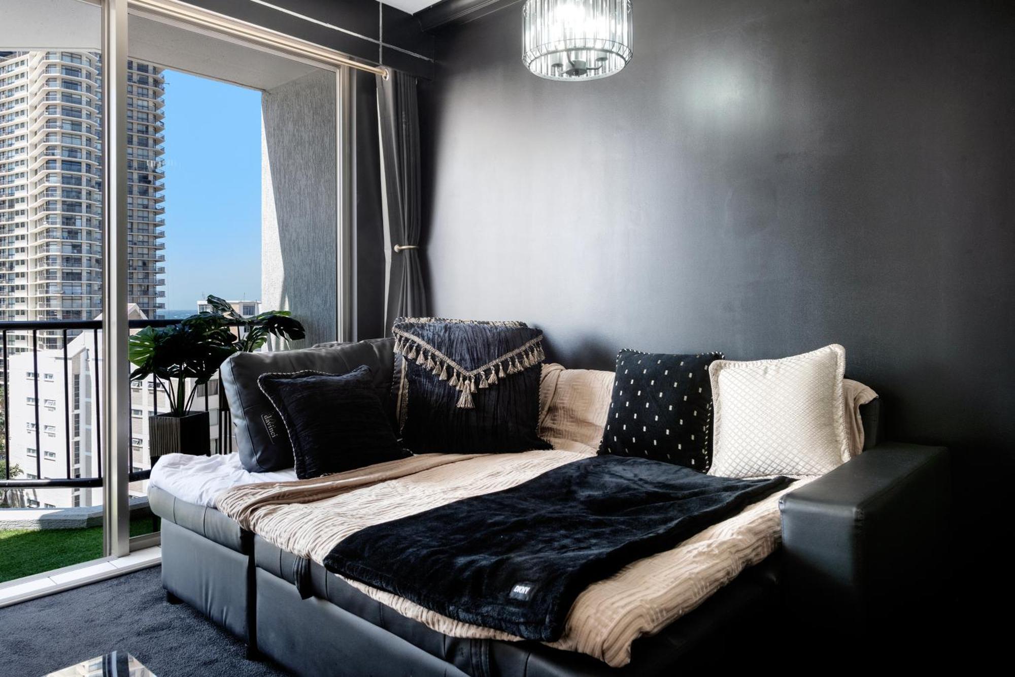 Hotel Designer - Versace On View Gold Coast