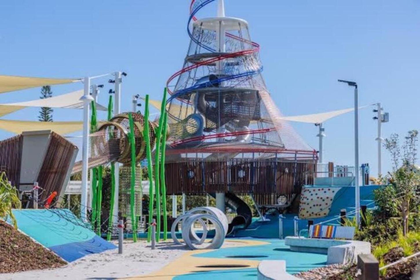 Apartamento 16 Sleep Family Group Getaway Gold Coast