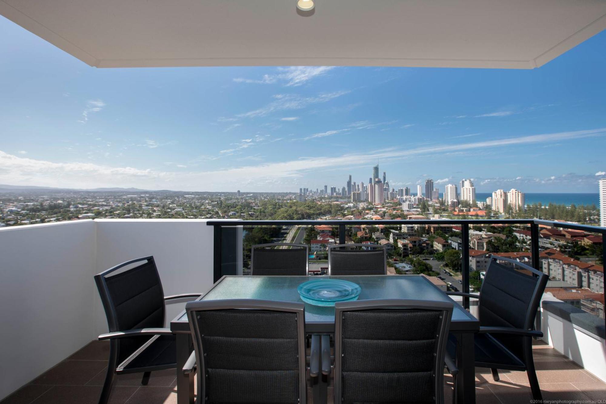 Synergy Broadbeach - Official Aparthotel 4*