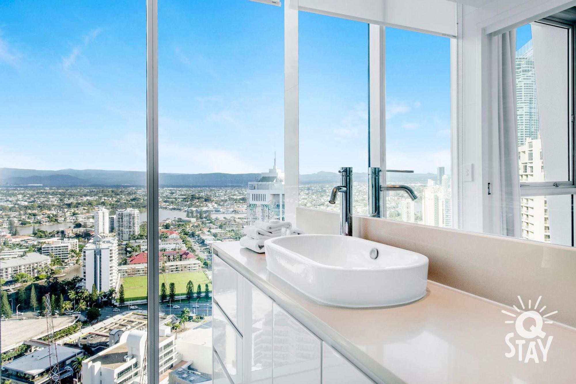 3 Bedroom Ocean Views On Level 29 At The H'residences - Q Apartamento Gold Coast