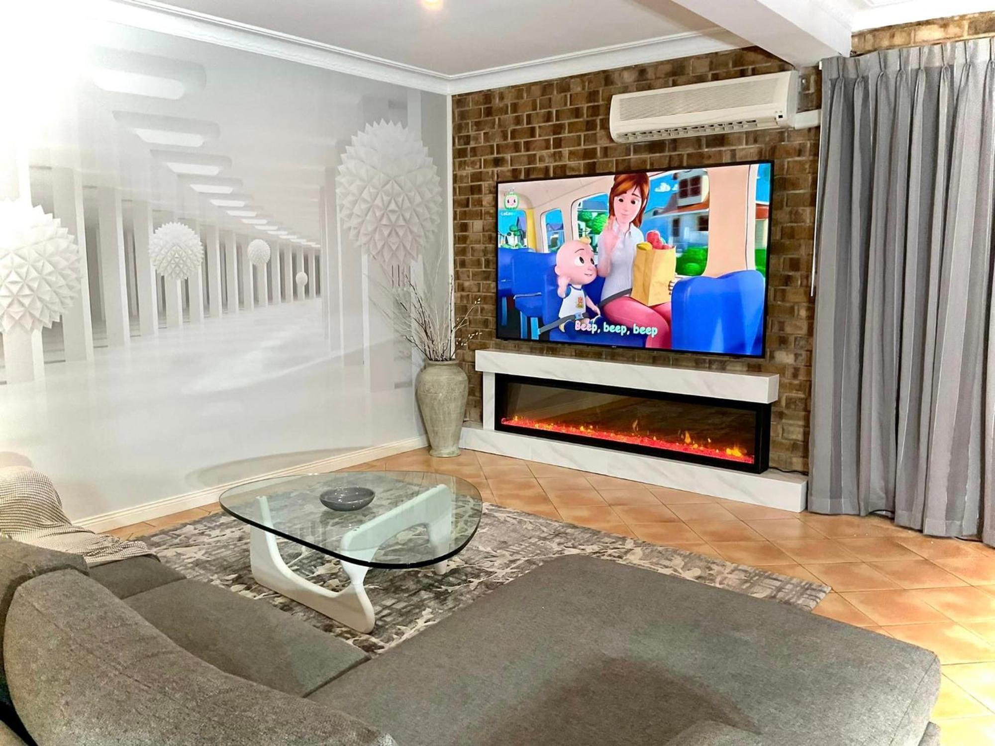 Mt Tamborine Stonehaven Manor Guest house