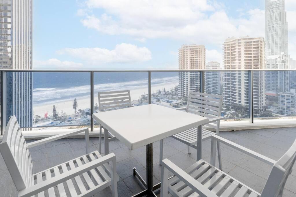 Apartment Panoramic Views At Orchid Avenue *