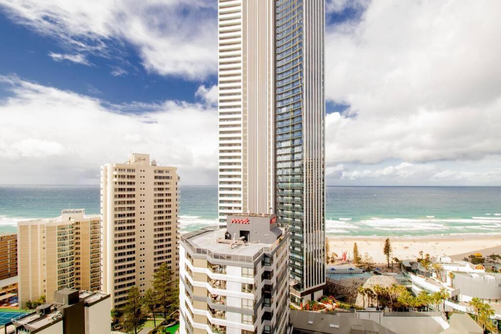 Apartment Panoramic Views At Orchid Avenue
