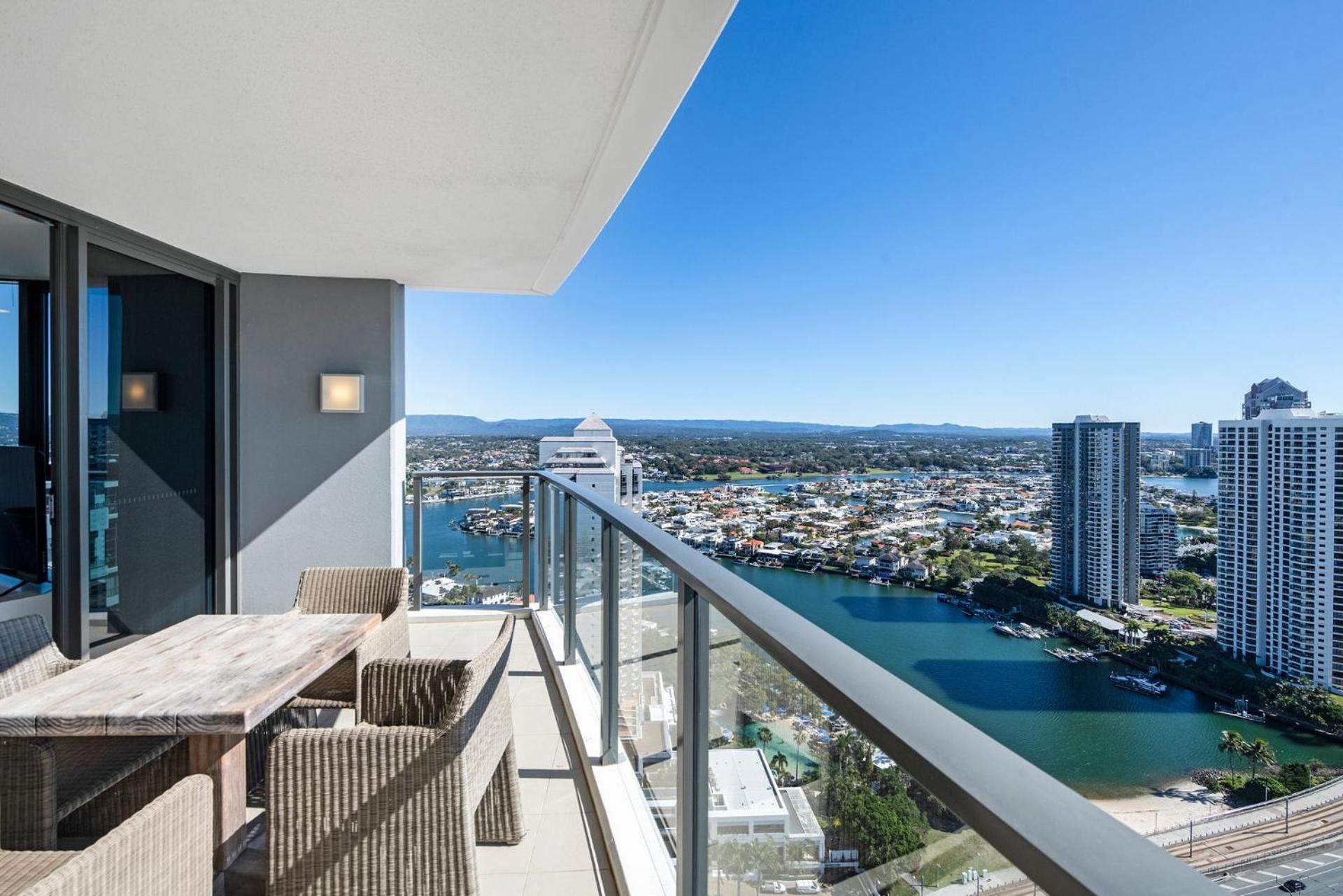 Rhapsody Stunning Ocean Views - Coasthm Apartment *