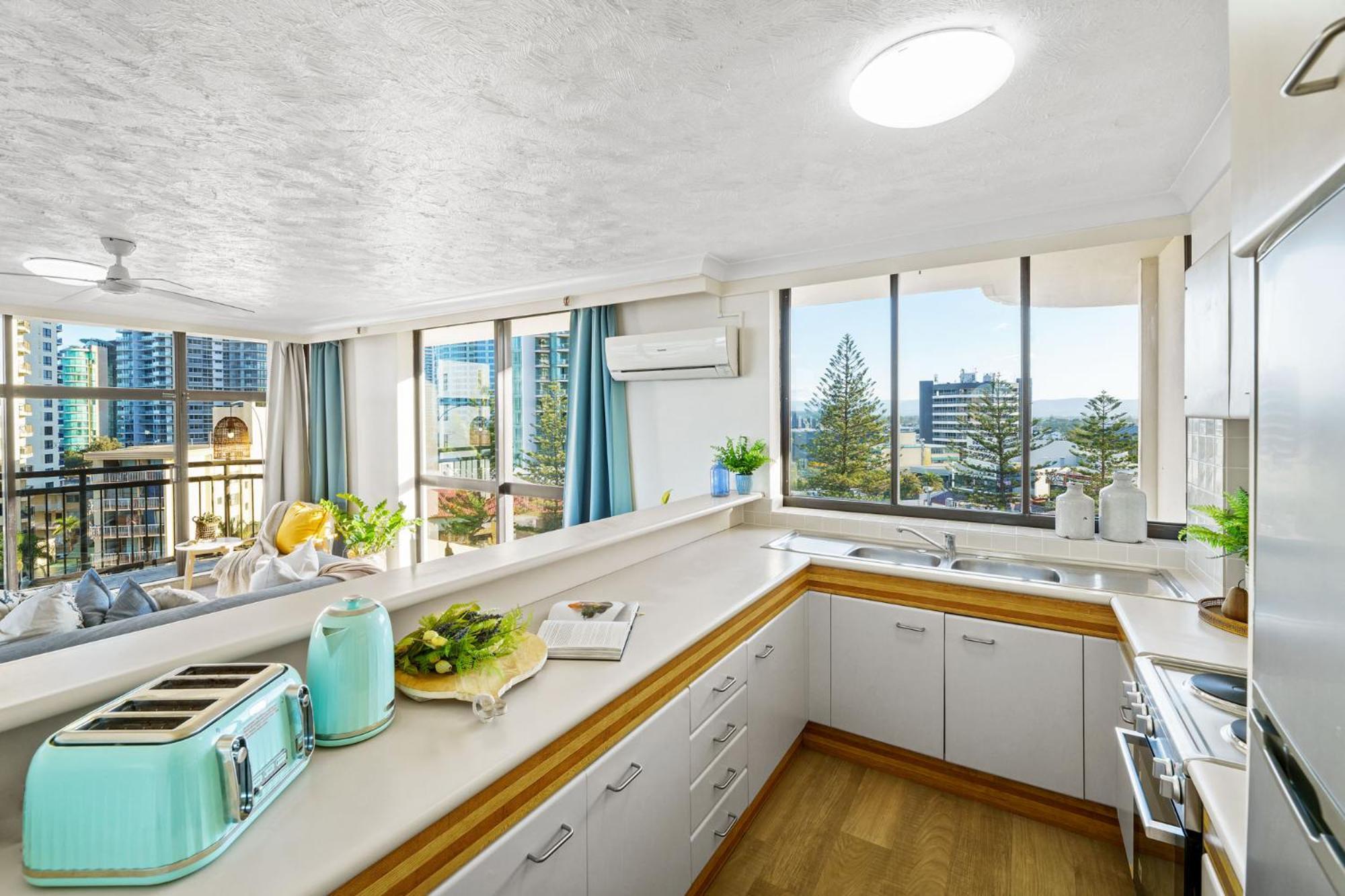 Beachcomber - Official 3* Gold Coast