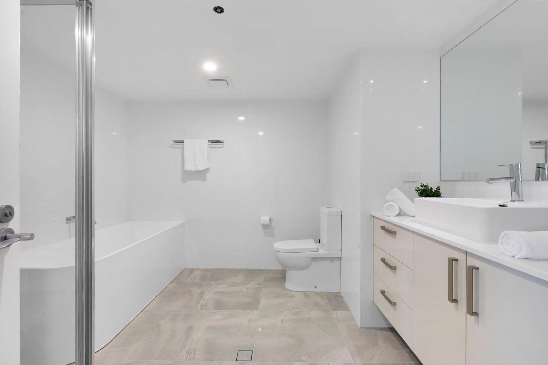 Apartment Crown Towers Deluxe 3 Bedroom - Coasthm Gold Coast