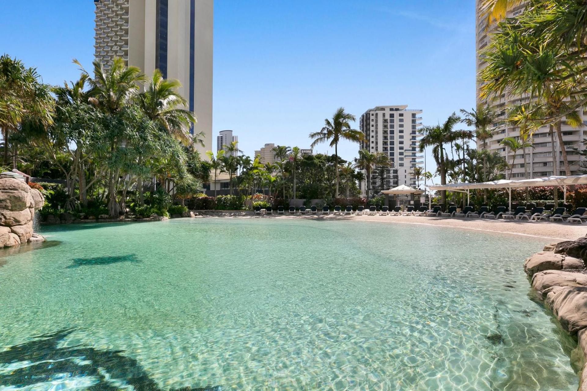 Crown Towers Deluxe 3 Bedroom - Coasthm Gold Coast