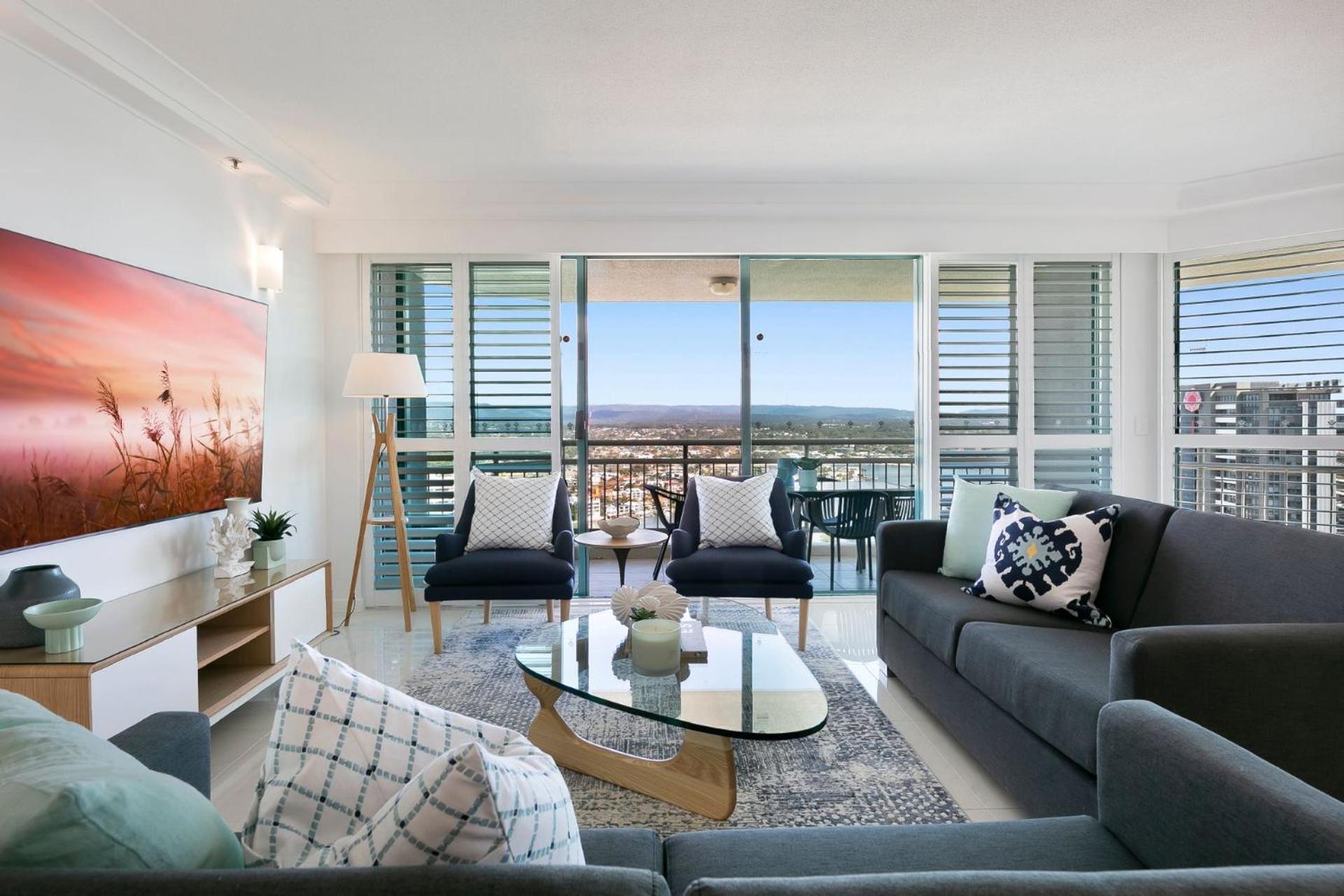 Crown Towers Deluxe 3 Bedroom - Coasthm Apartment *