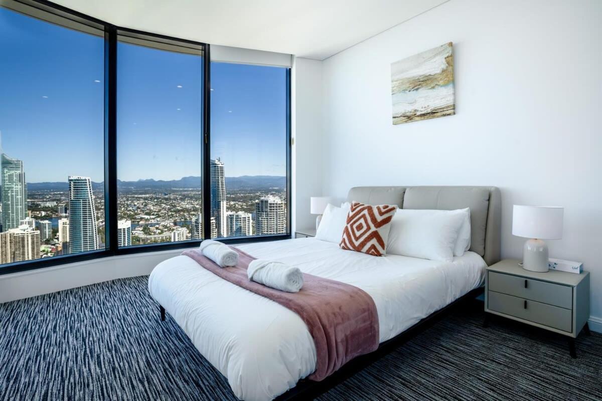 Cassa Beachfront - Breathtaking Oceanview Apartment Gold Coast